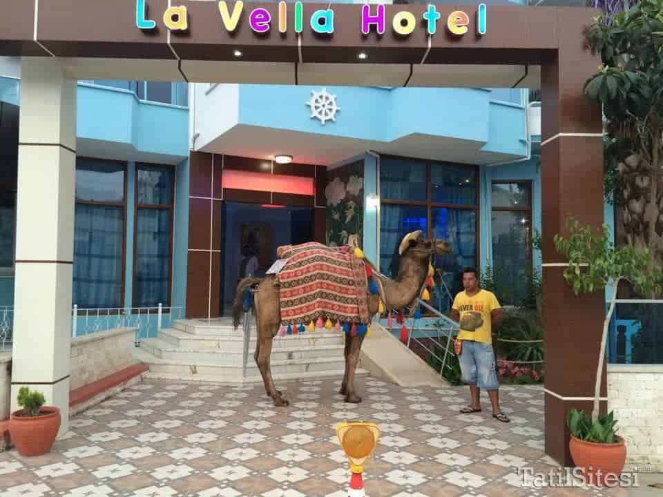 La Vella Hotel